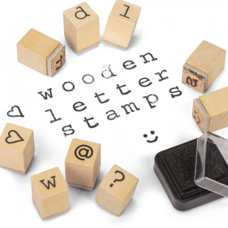 Tampons alphabet en bois